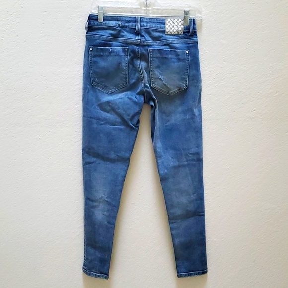 Zara Basic Z1975 Distressed Mid Rise Skinny Jeans Size 4 - Picture 6 of 9